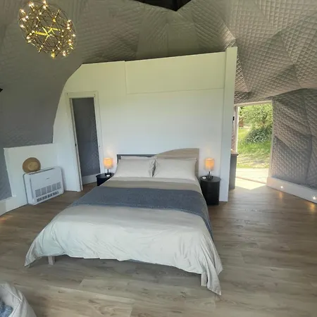 Aura - Glamping Experience